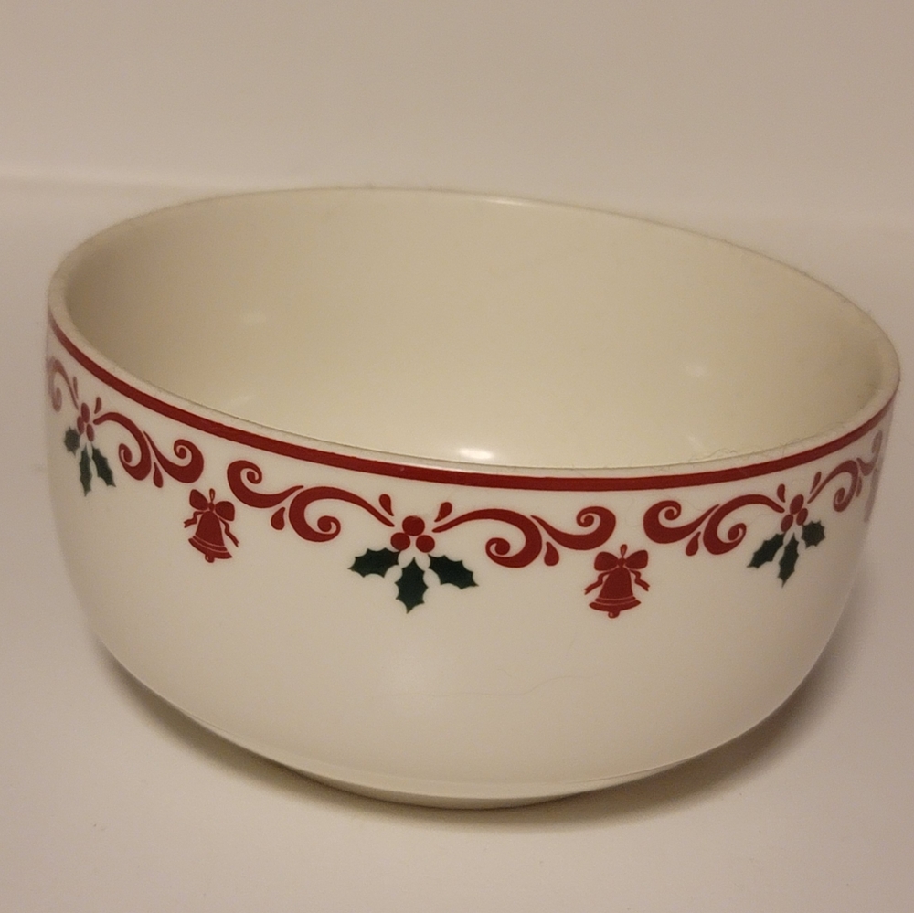 Set of 6 ceramic holiday candy bowls
